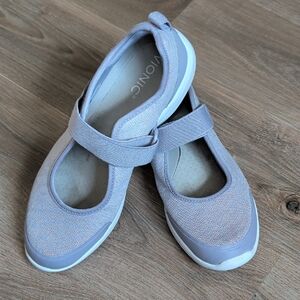 Vionic Women's Jessica Mary Jane Sneaker in a Lavender with Orange Specks. 